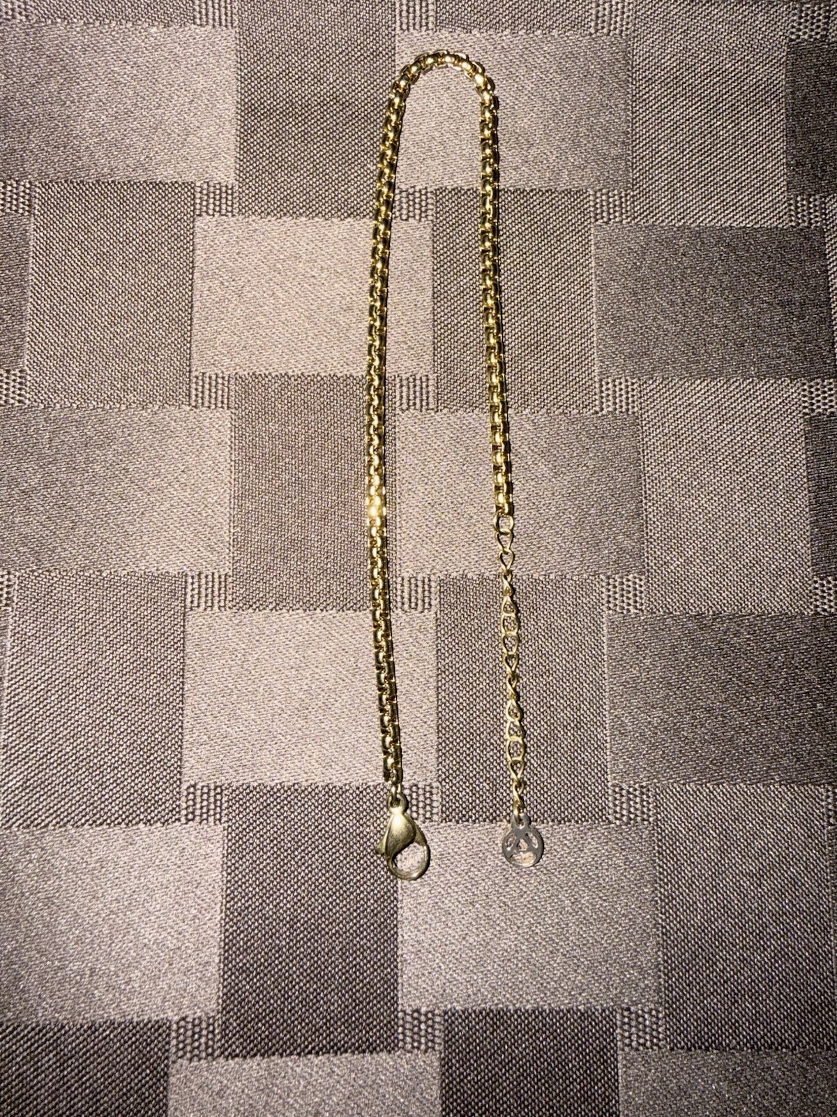 Beautifully Crafted Gold Tone Round Box Chain Extender Bracelet