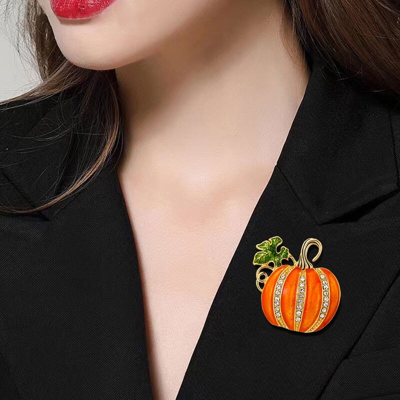 1pcs Enamel Pumpkin Brooches for Women Rhinestone Halloween Brooch Pin Gifts