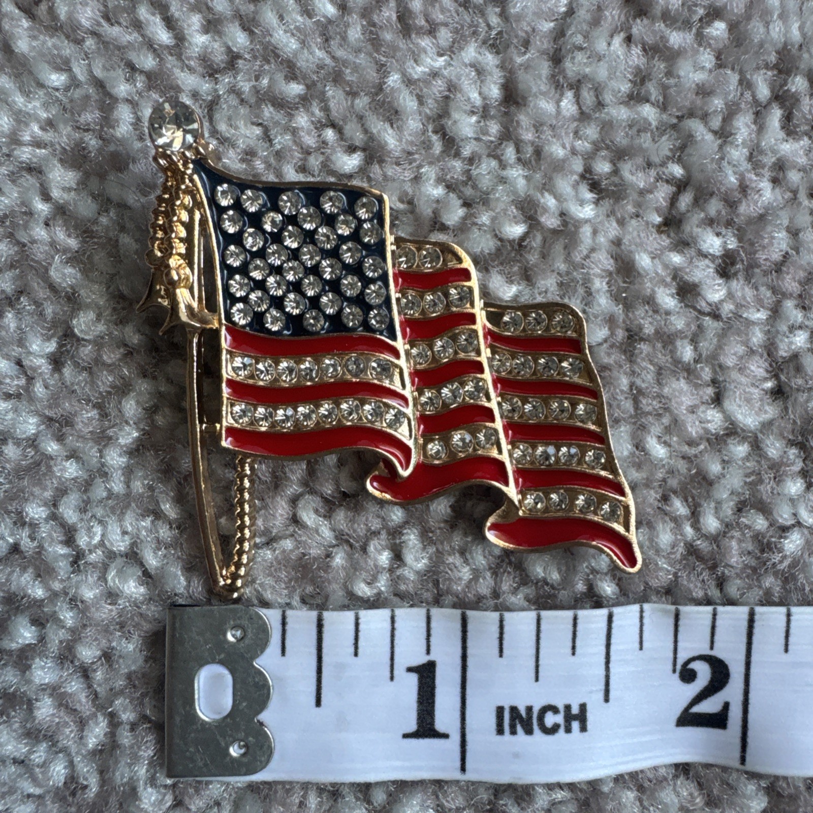 USA American Flag Rhinestone Brooch Pin Gold Tone Patriotic Lapel Jewelry Gift