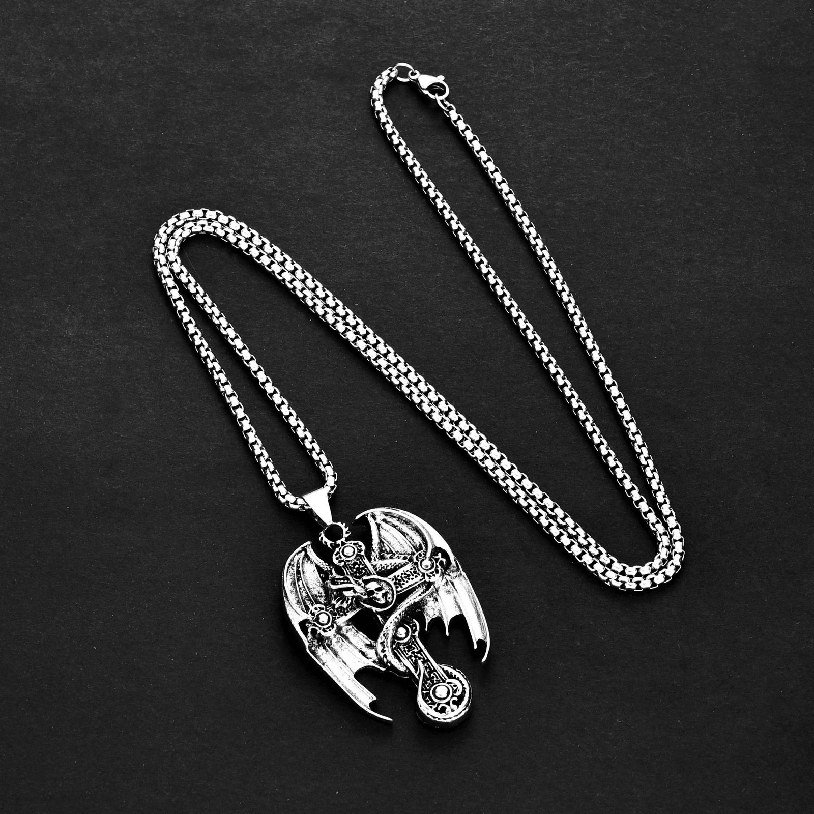 Gothic Winged Cross Skull Pendant Necklace Men’s Vintage Stainless Steel Jewelry