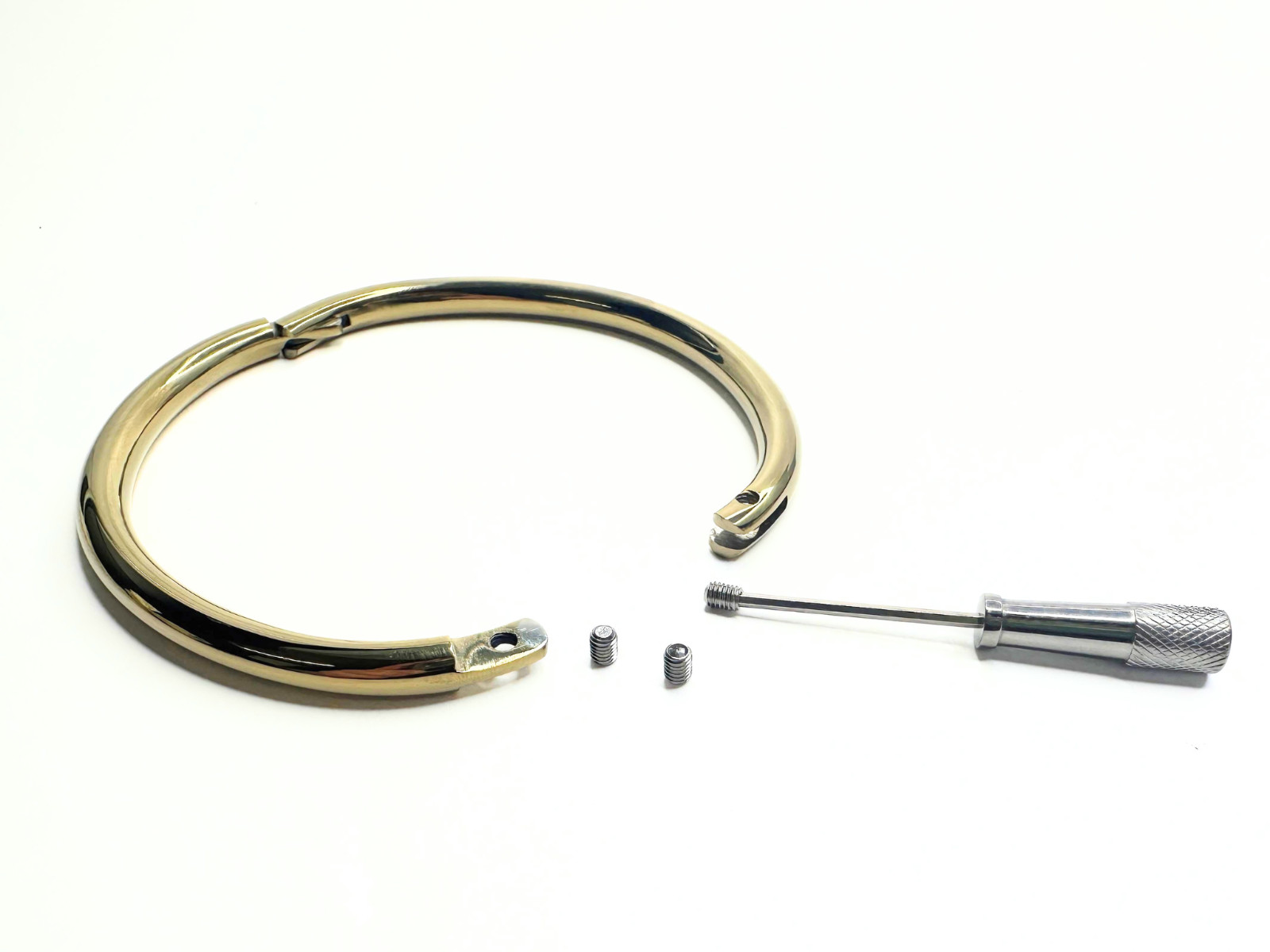 New Design Handcuff 6mm Locking Gold Cuff BDSM Slave Bracelet