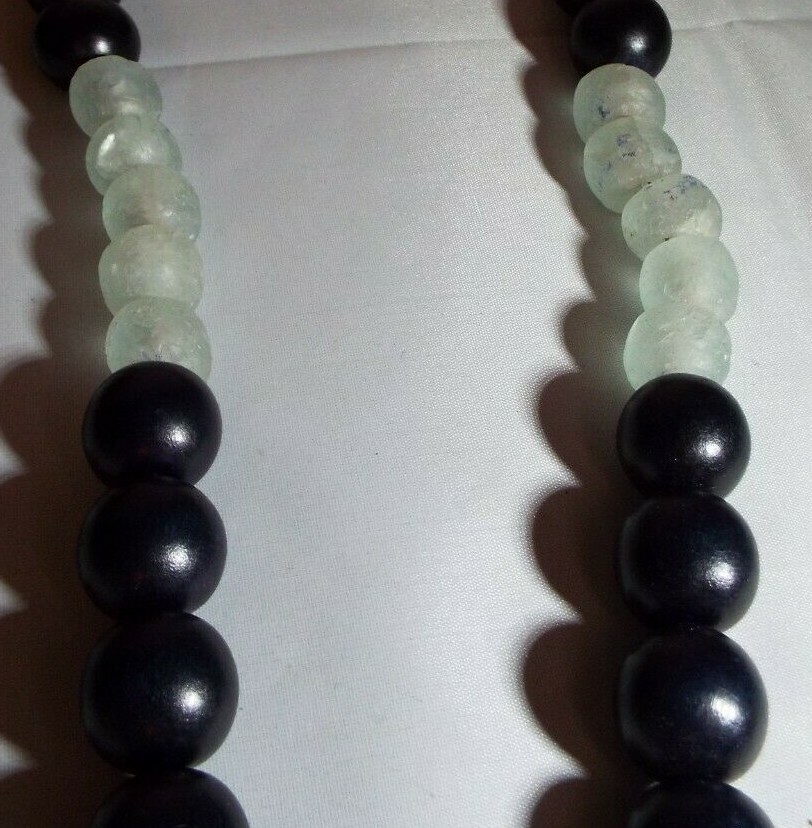 41″ LONG BOHO NECKLACE BY INK ALLOY, BLACK WOOD AND ROUGH CUT STONES ?. UNIQUE
