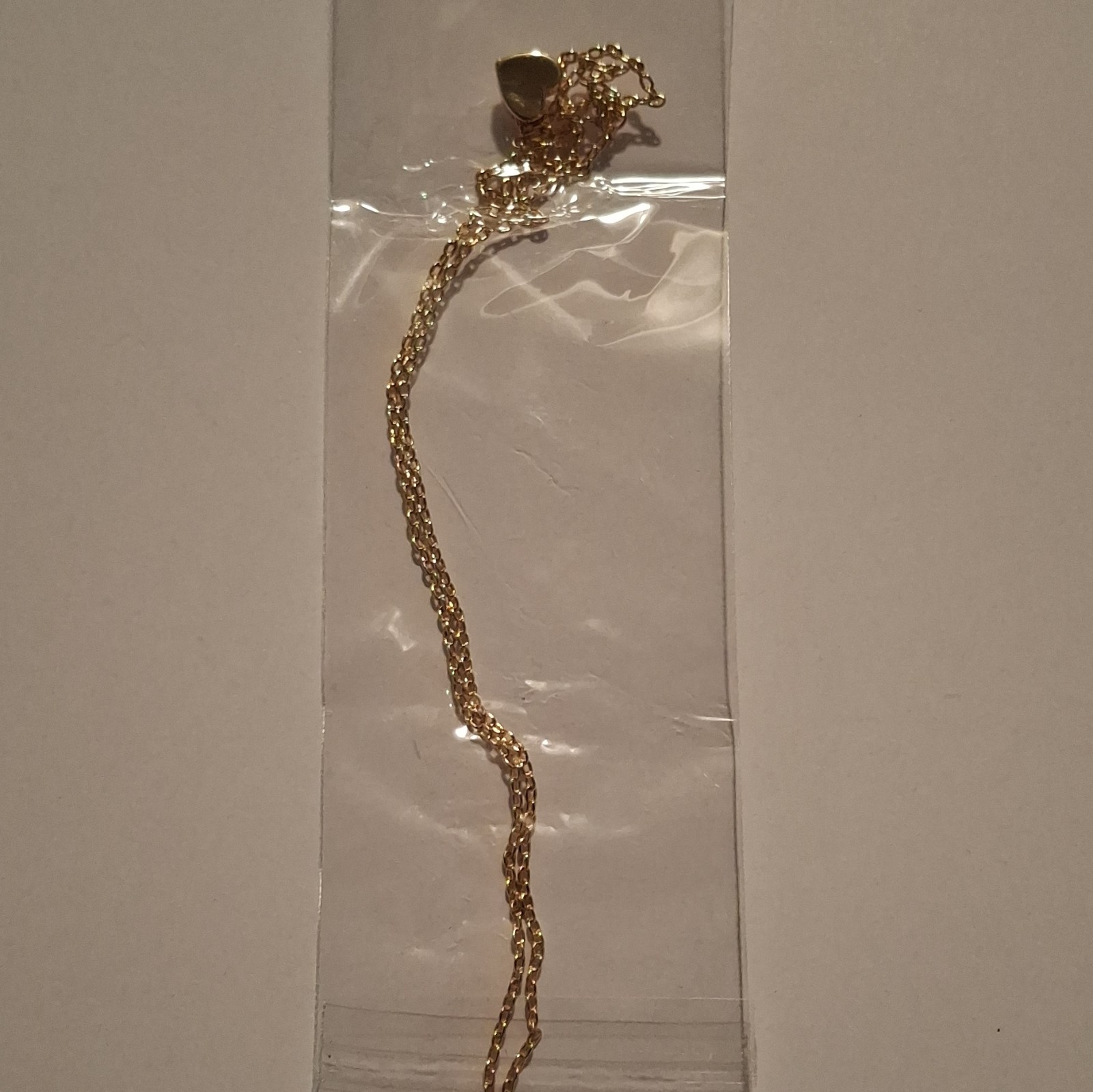 Gold Tone Cable Chain Charm Bracelet w/ Lobster Clasp Dangle Charm