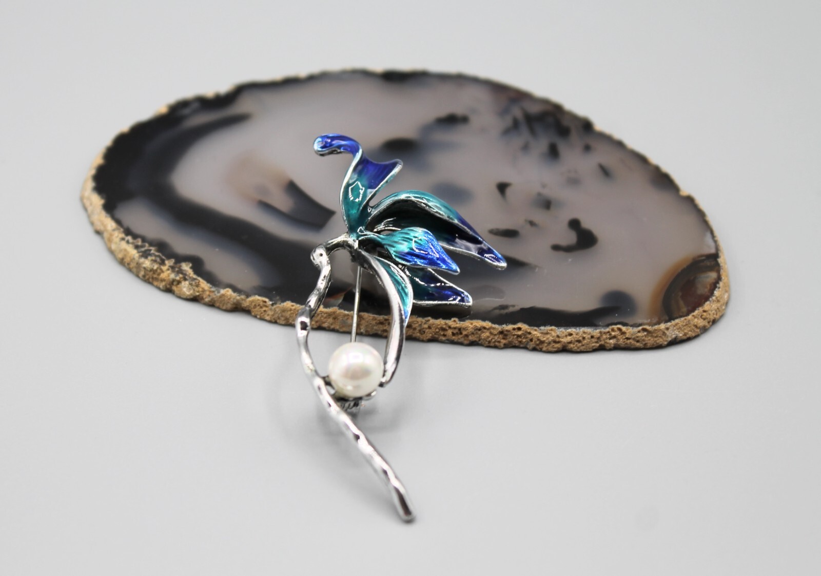 Lotus flower pin brooch jewelry fashion pearl blue silver tone elegant