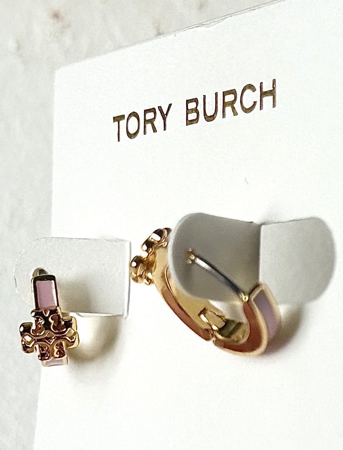 Tory Burch Gold RARE Metal Enamel Hoop Earrings Hinged Closure Round Lobe PINK