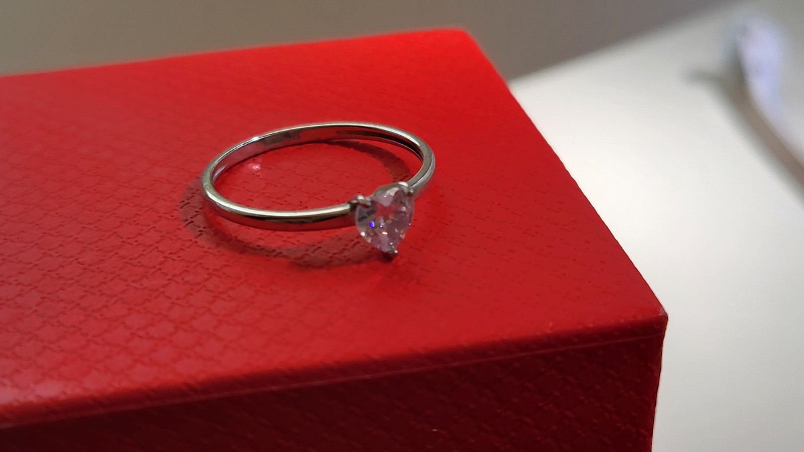 Woman’s 925 Sterling Silver Heart Cubic Zirconia Ring Size 5 US