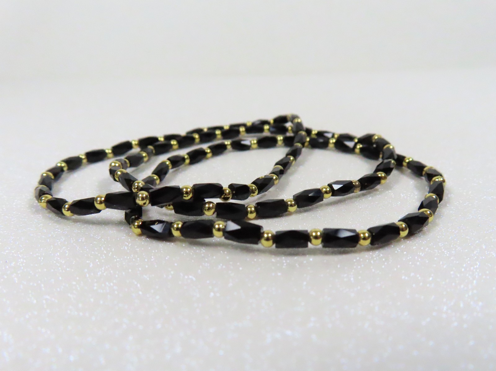 Stretchy Stackable Elastic Beaded Bracelets Faceted Black Gold Beads 6.5″ Length