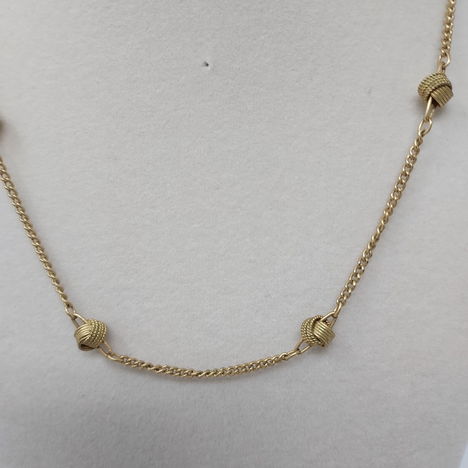 Avon Bundle 4 Pieces Signed Cali Deco Post Earrings Brooch 2 Dainty Necklaces