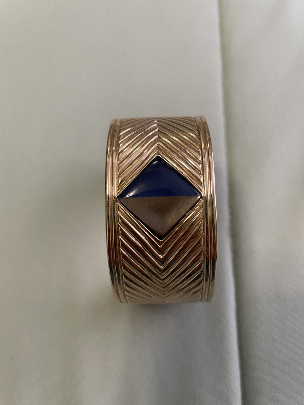 Avon Gallery Originals Blue And Brown Moonstone Cuff Bracelet Vintage and rare!