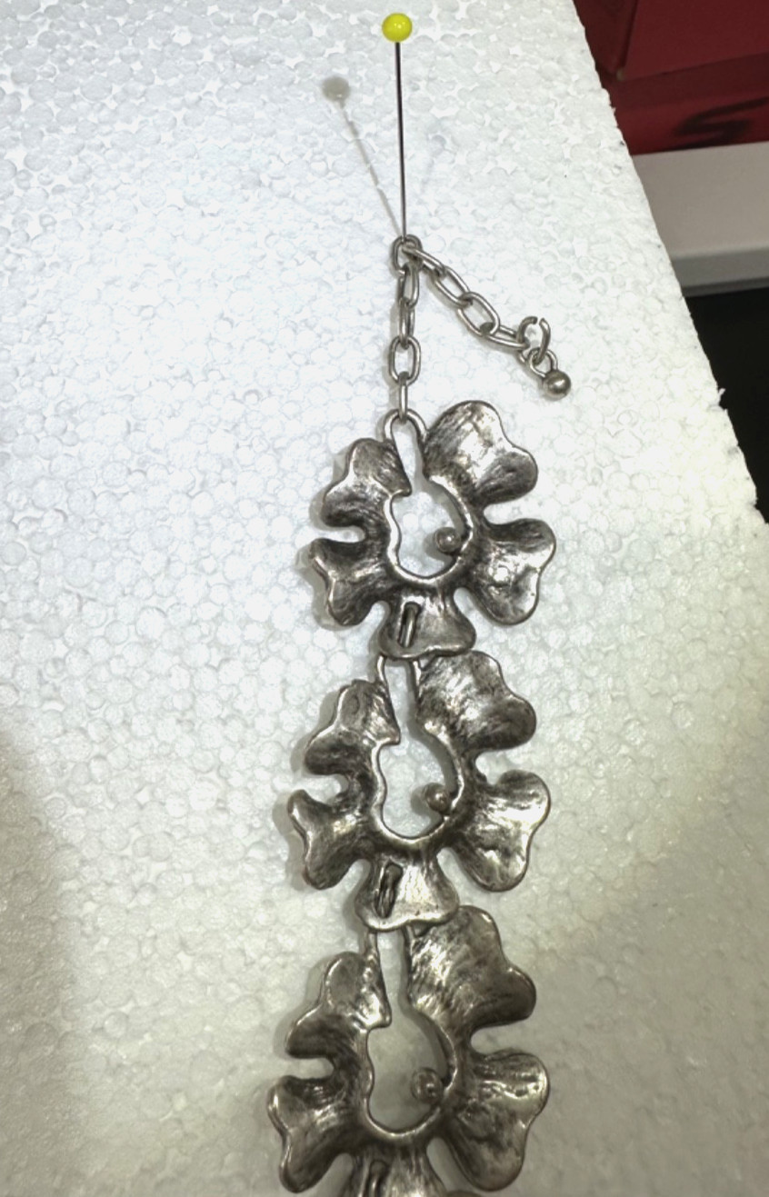 Modernist flower 22 inch necklace chunky – likely pewter