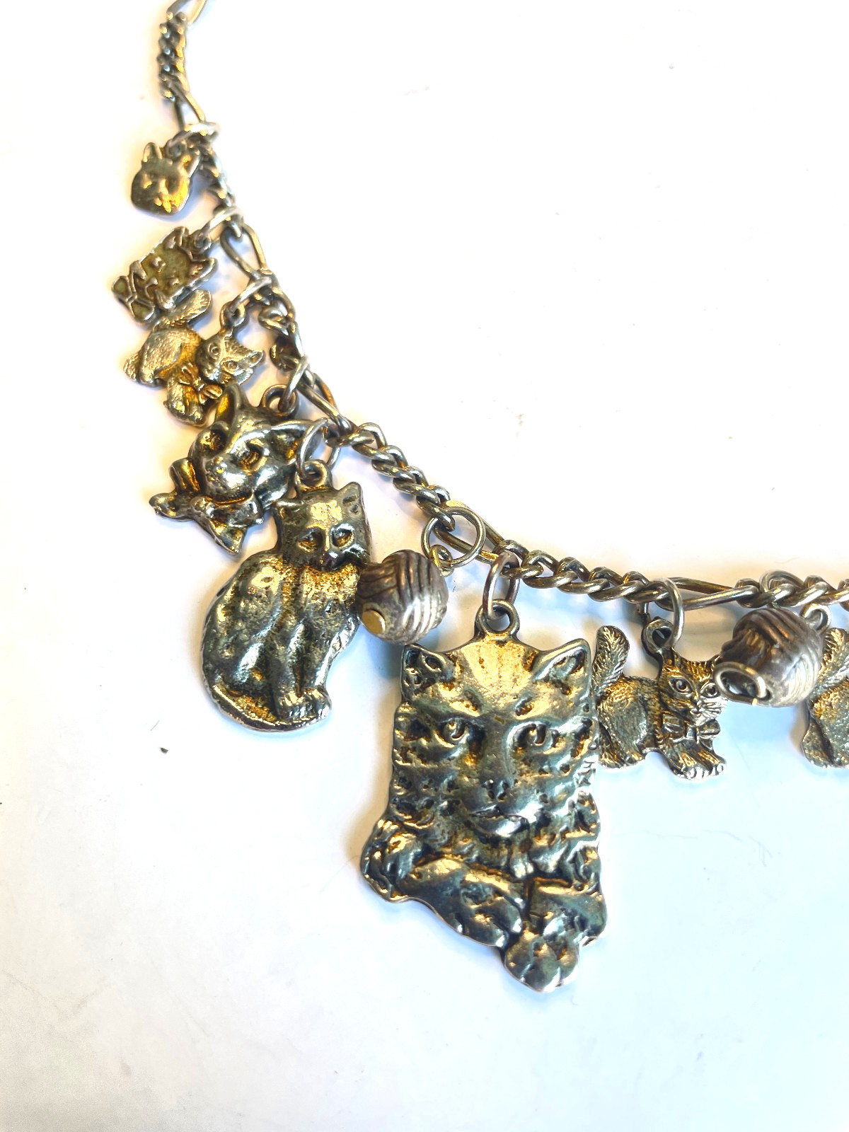 Charm Necklace 14 Cats Kittens Charms Silver Tone Metal 19 Inch