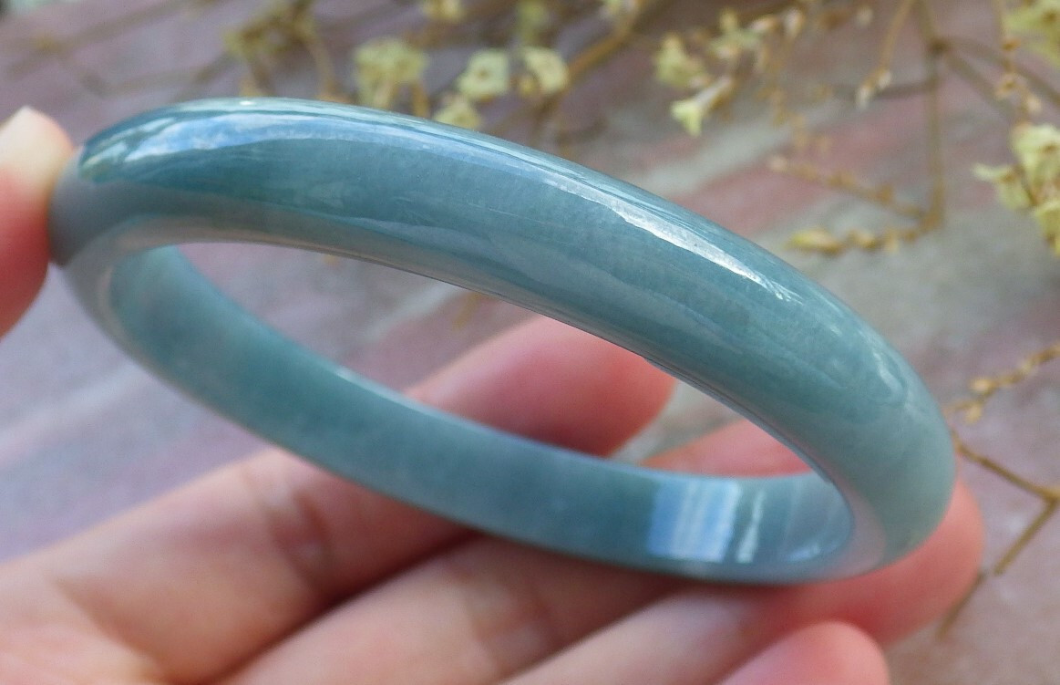 Video Certified Green 100% Natural A JADE Jadeite Bangle Bracelet 56mm 手镯 617069