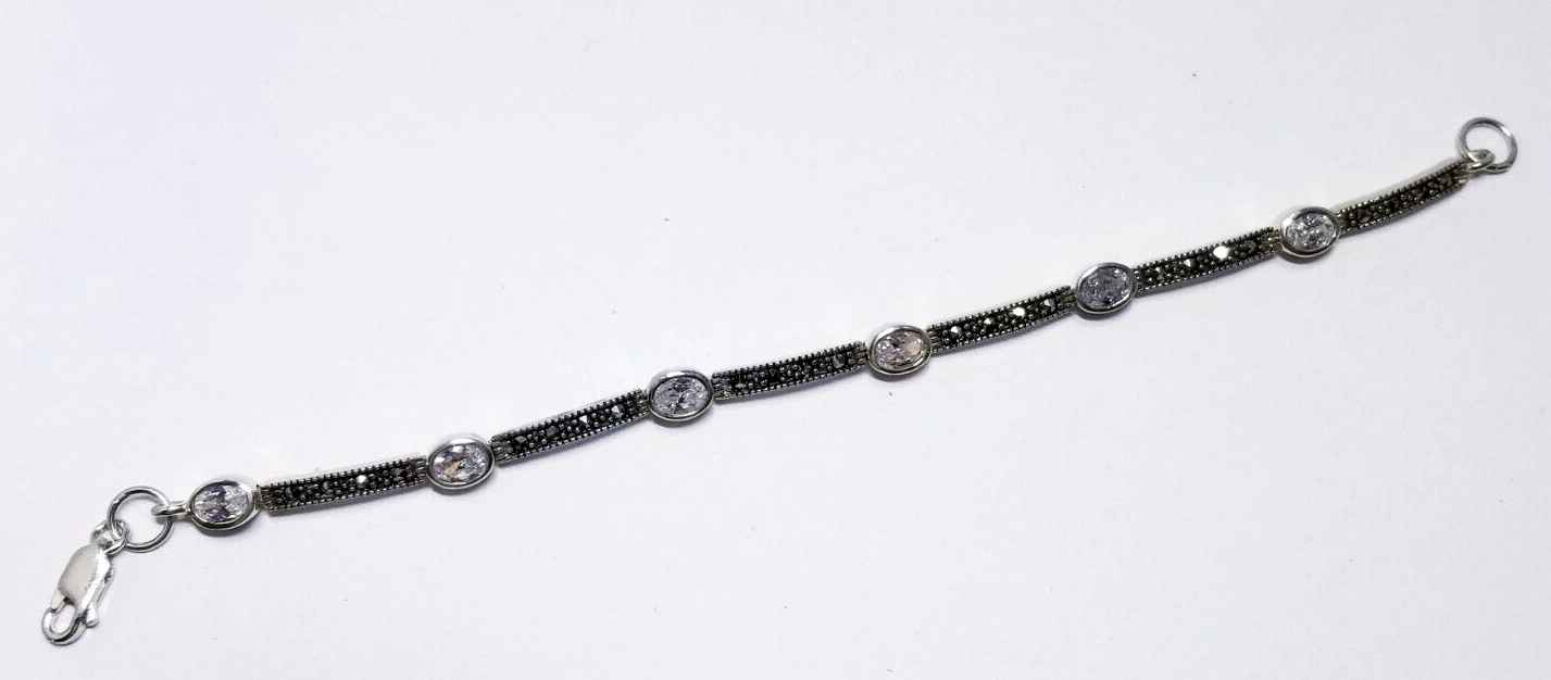 Thailand Sterling Silver White & Black Stones 7″ Bracelet – 11.3 Grams TW