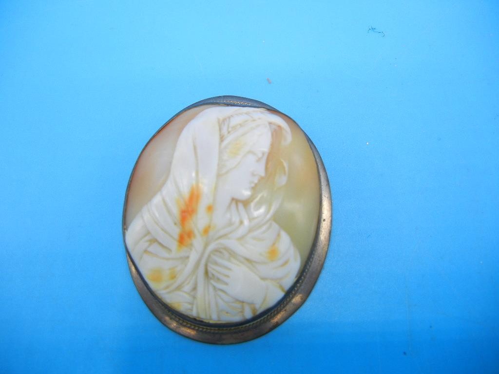 Antique or Vintage Cameo Brooch Pin Pendant Carved Shell Virgin Mary Madonna