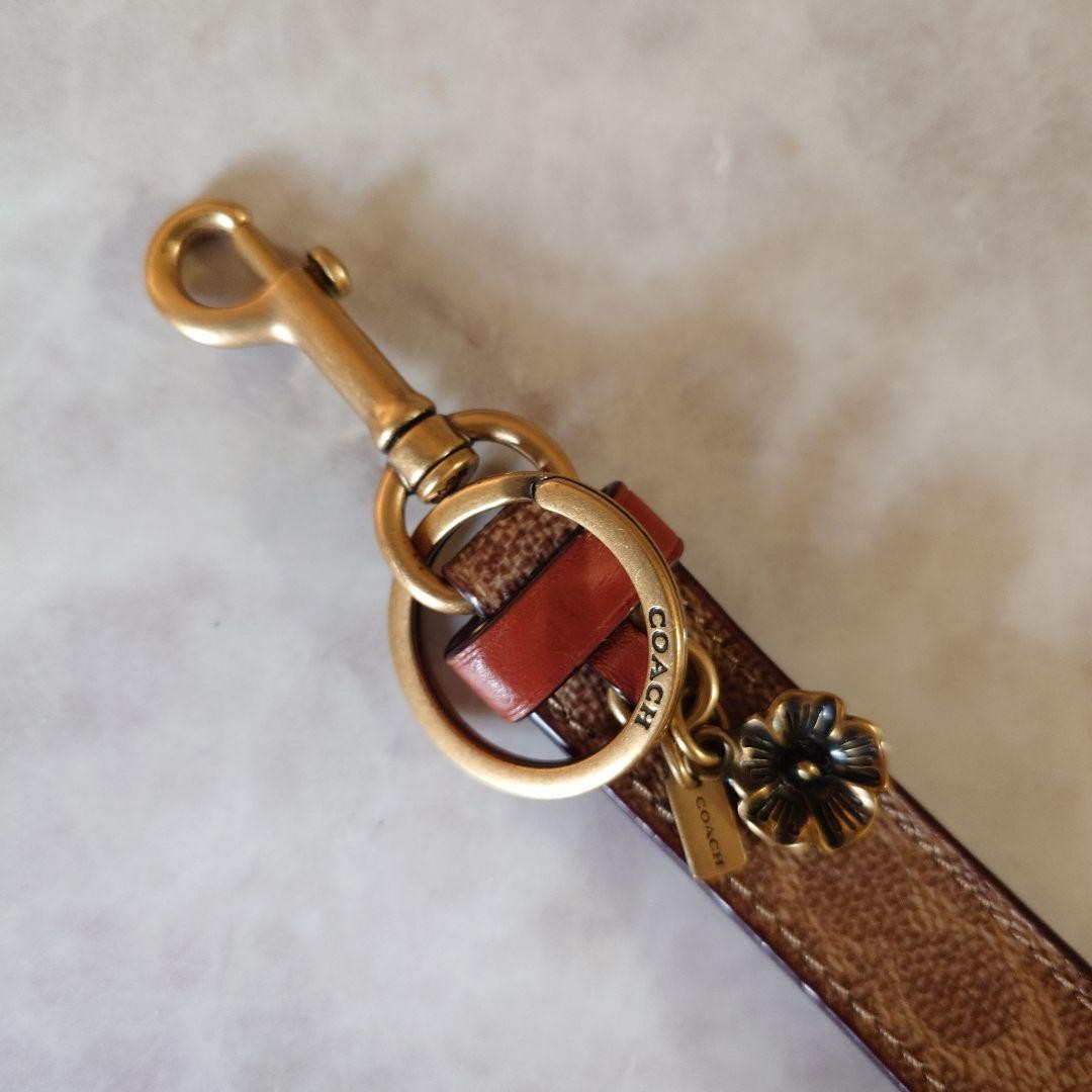 Coach Tea Rose Signature Loop Keychain Candlestick Brown Leather Gold