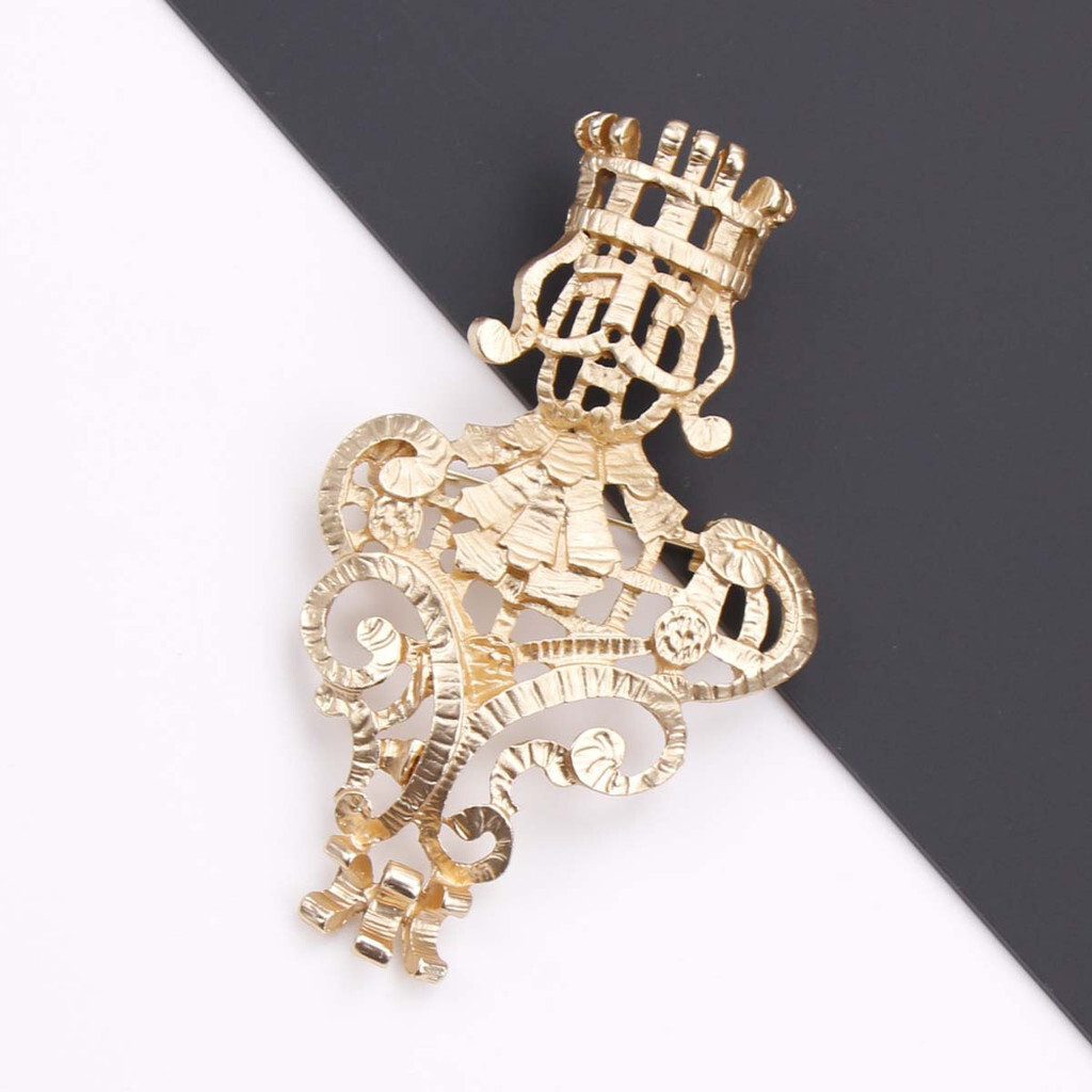Fashion Luxury Simple Pin Accessories Gifts Male Female Elegant Brooches