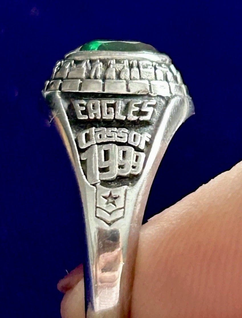 1999 JOSTENS Silver Fergus High Ring Emerald Green Stone Signed Sz 9 Mint In Box