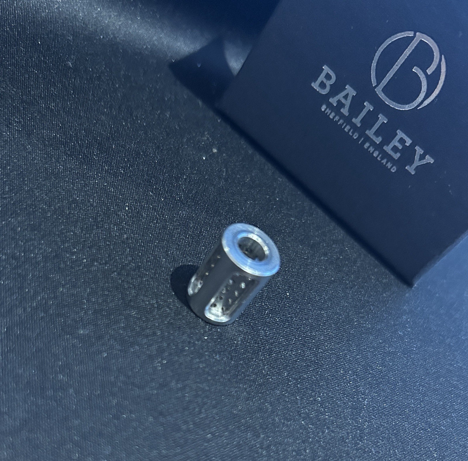 BAILEY OF SHEFFIELD-Stainless Steel CABLE Bracelet & Pendant Converter Necklace