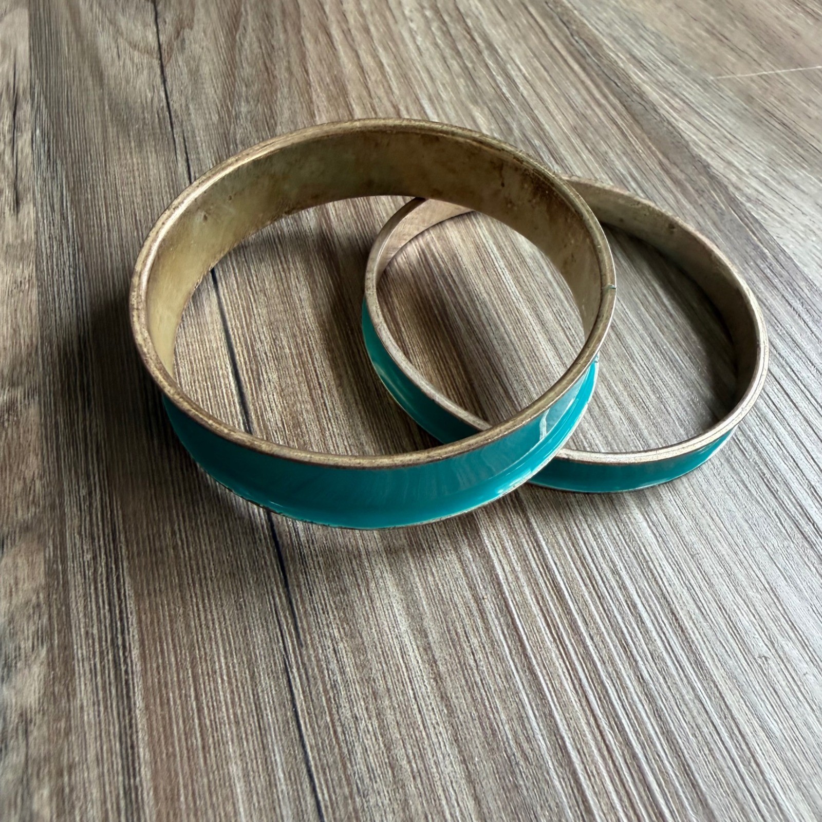 Vintage Turquoise Enamel Bangle Bracelet Set Gold Tone Metal Stackable 2pc
