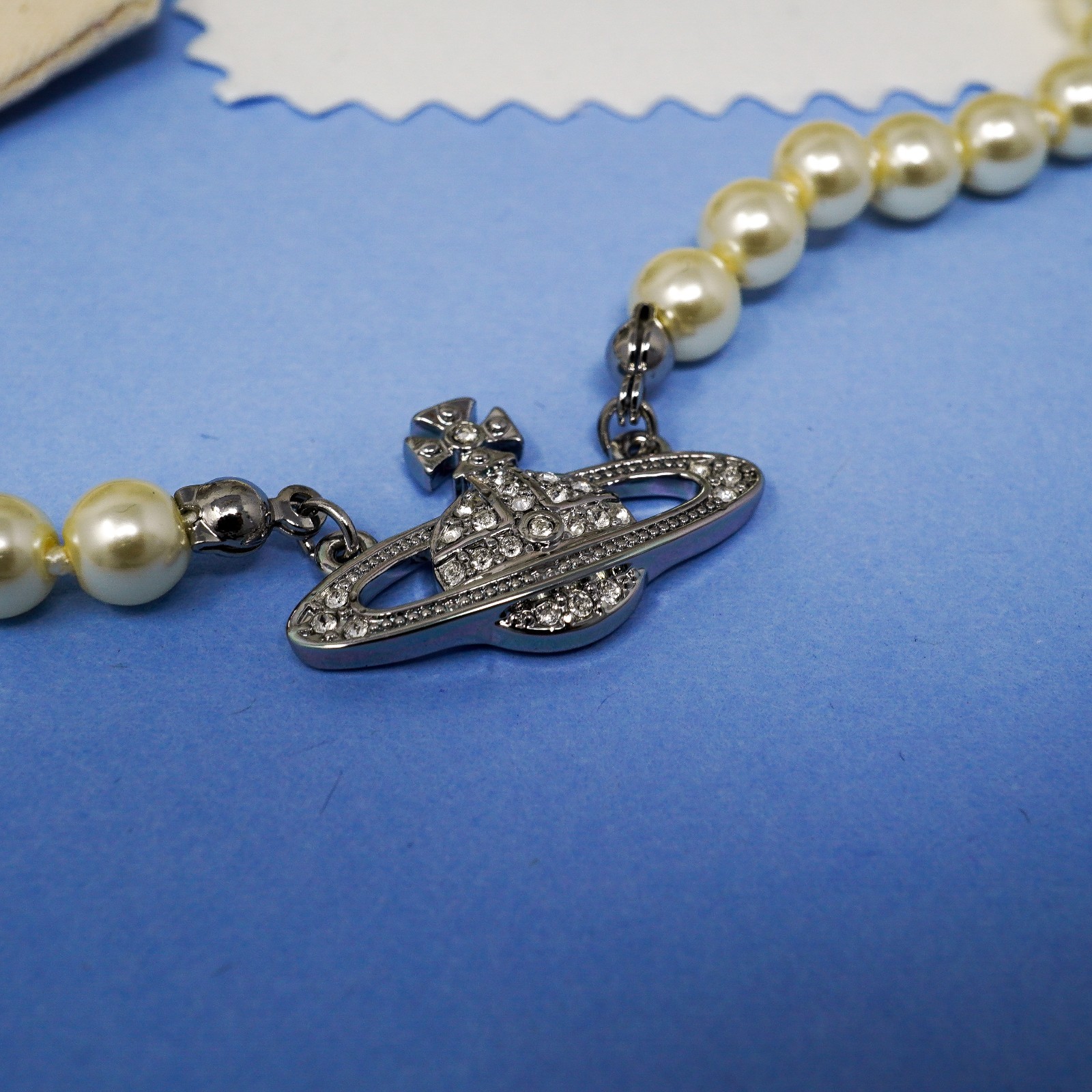 Vivienne Westwood Necklace Bas Relief Pearl & Silver Pendant With Crystals & Box