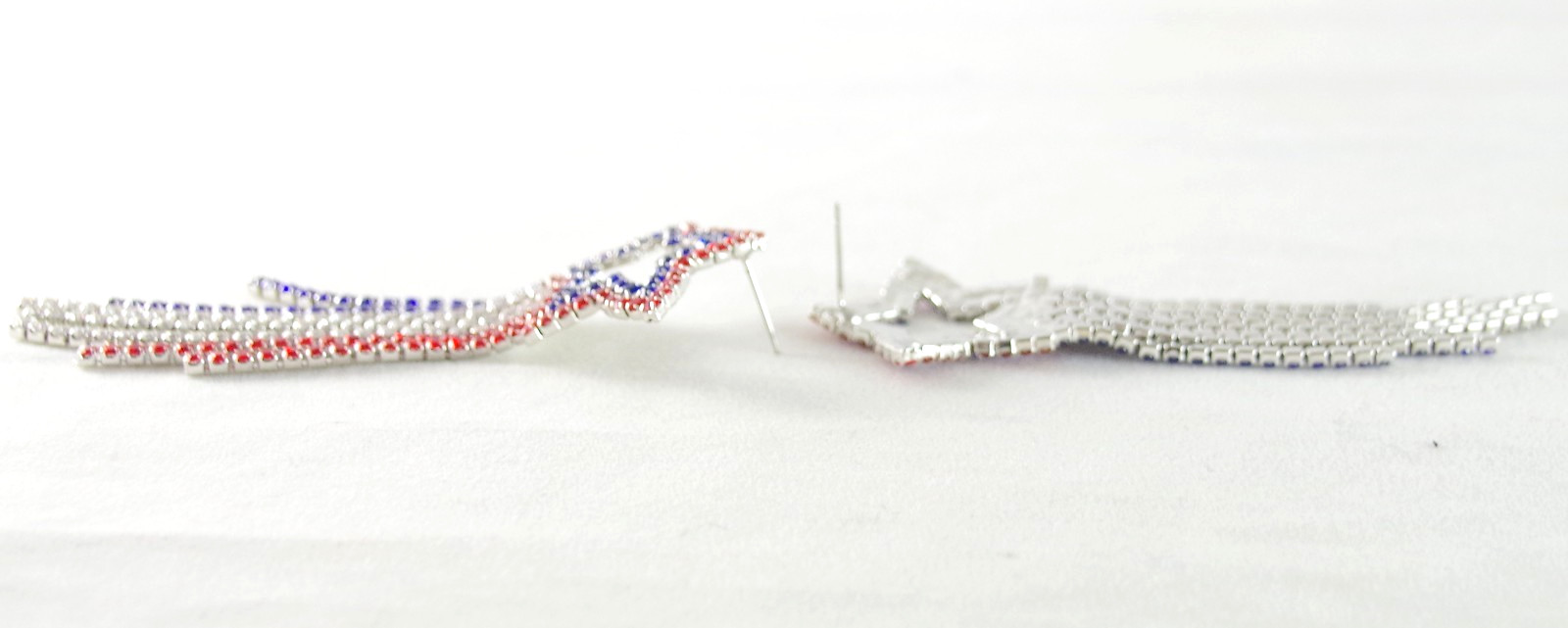 4″ Prong-Set Rhinestones! NWOT BETSEY JOHNSON PATRIOTIC DANGLE STAR EARRINGS
