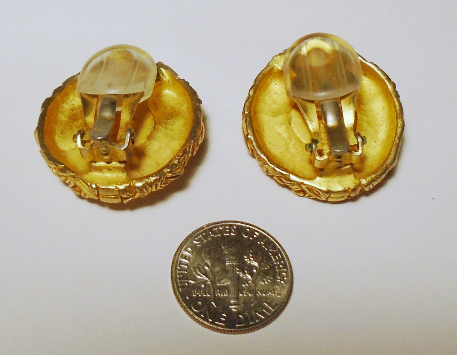 VINTAGE KARL LAGERFELD Moonstone ROUND 1″ BUTTON EARRINGS Leaf GOLD CLIPS