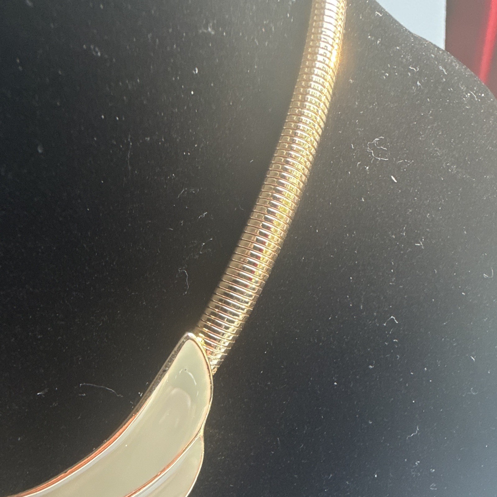 Vintage Trifari Signed Gold Tone Collar Snake 18” (46cm) Necklace