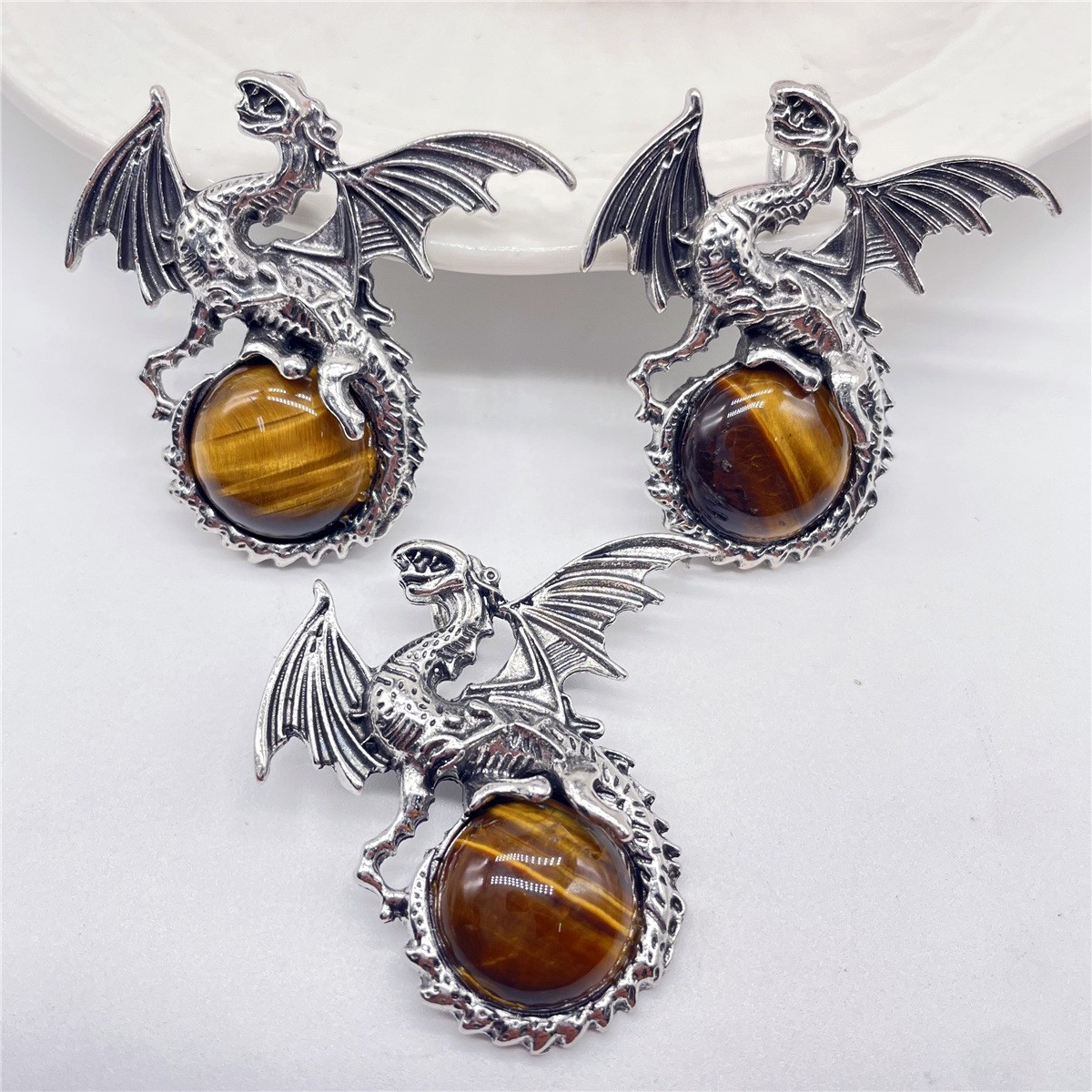 10pcs Mixed Natural Stone Flying Dragon Pendants Healing DIY Jewelry Making