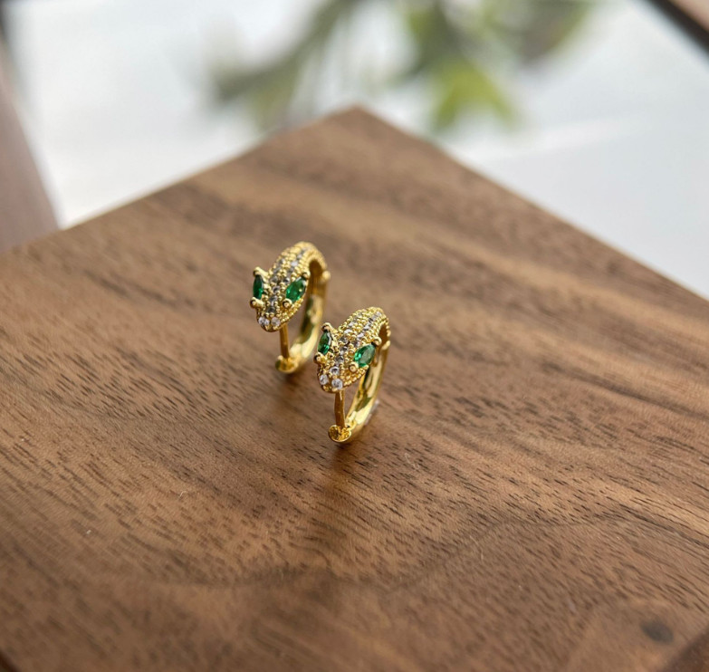 925 Gold Plated Pave CZ Green Eyes Anime Snake Hoop Huggie Earrings Women PE60