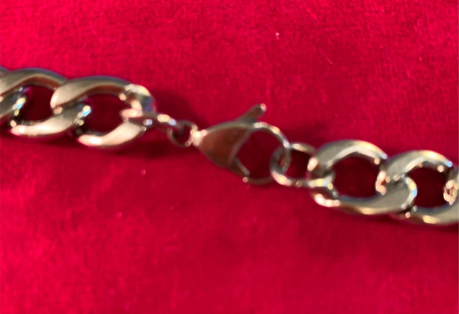 84 INCH MENS 10 MM STAINLESS STEEL SILVER PLATED CUBAN CURB CHAIN- USA SELLER