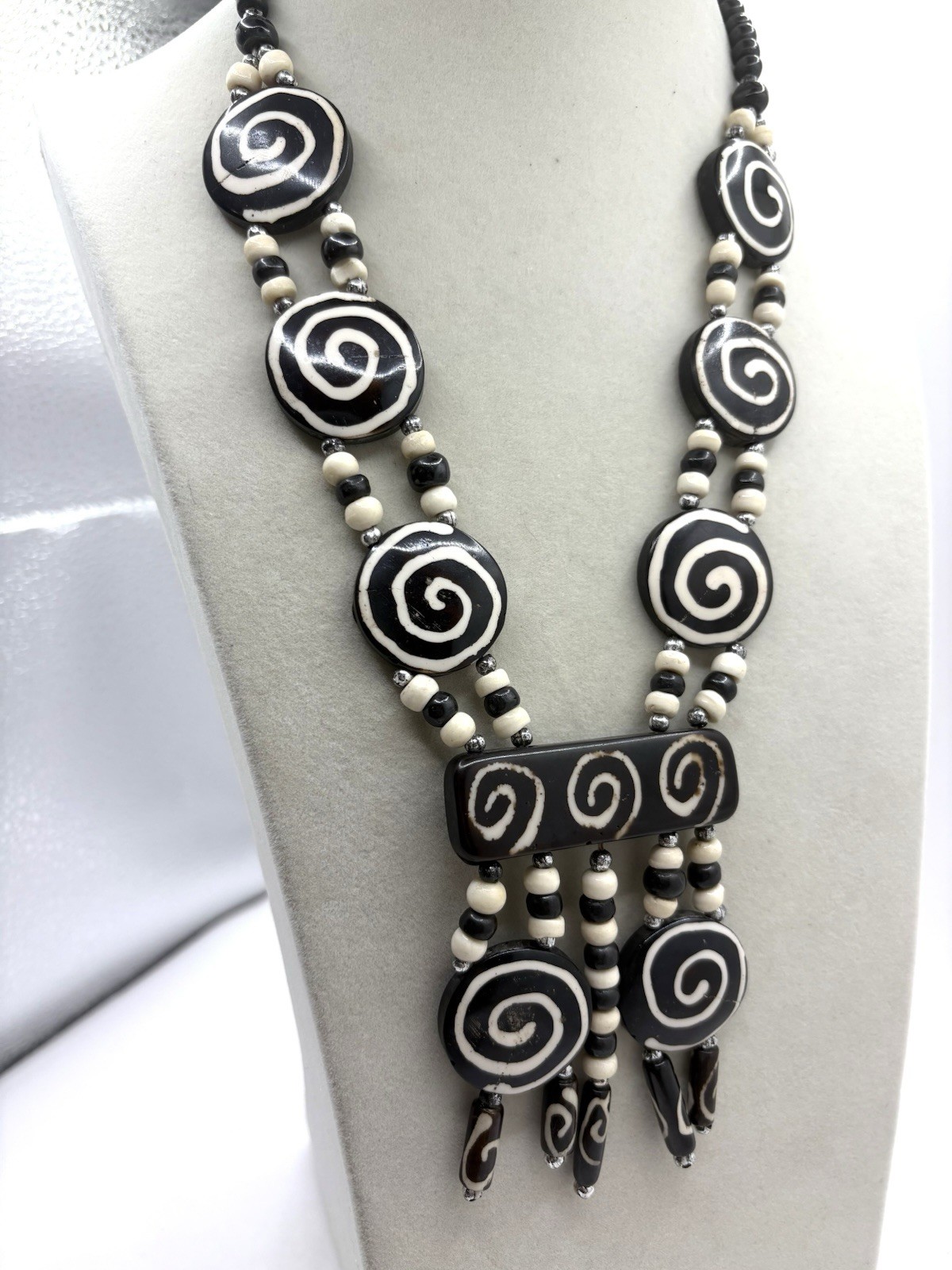 Black & Cream & Silver Tone Tribal Beaded Necklace