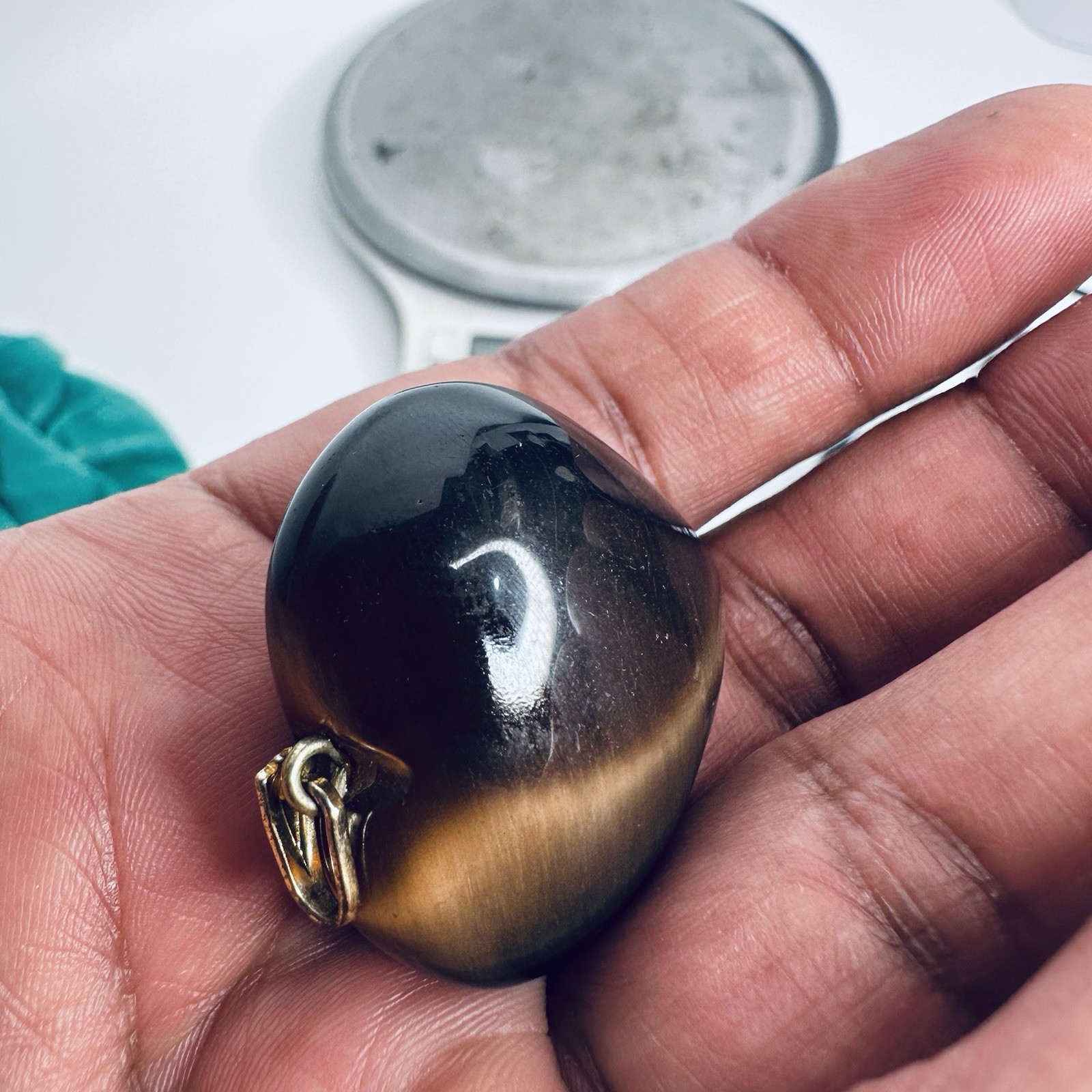 Natural Golden Tiger’s Eye Heart Pendant 30g 35mm Chatoyant Gemstone