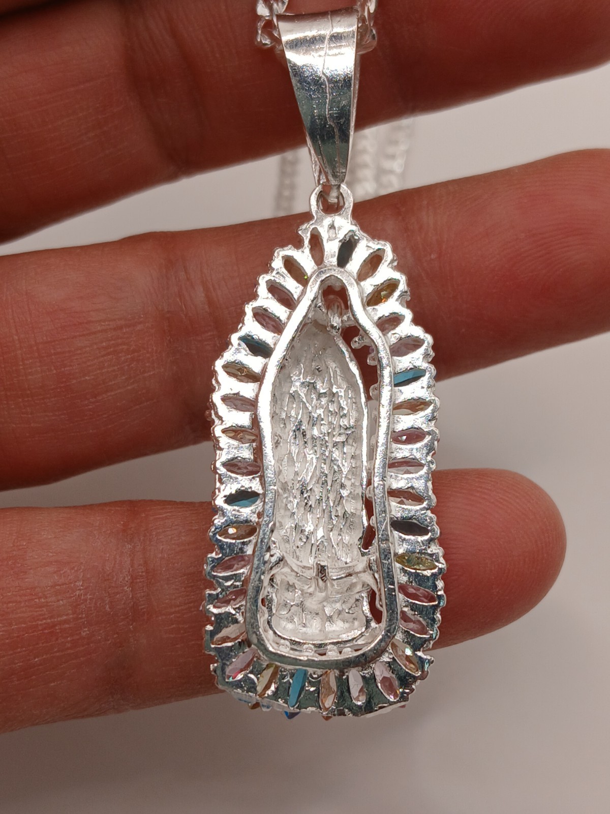 Silver 925 Virgen de Guadalupe Pendant Necklace whit 18″ cuban link Chain