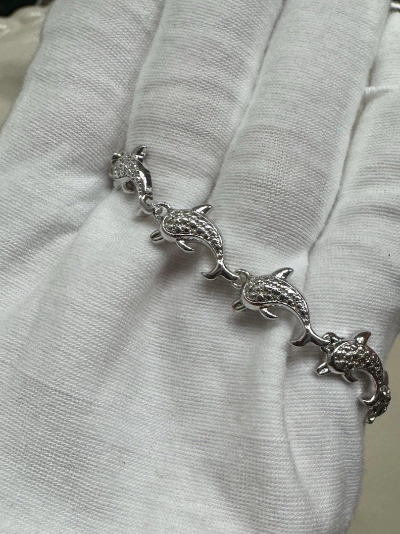 Vintage Silver Plated Dolphin bracelet with Genuine Diamond Accents 7.5 Inch