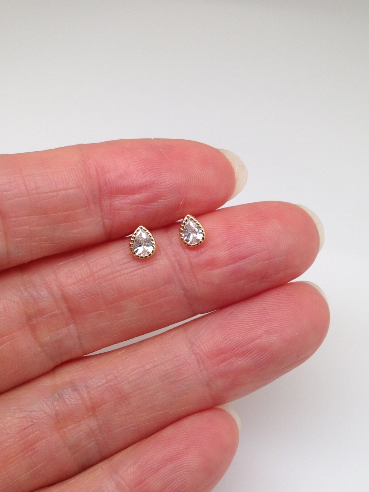 925 Sterling Silver CZ Teardrop Stud Earrings Women Girl Dainty Gold Studs 4.5mm