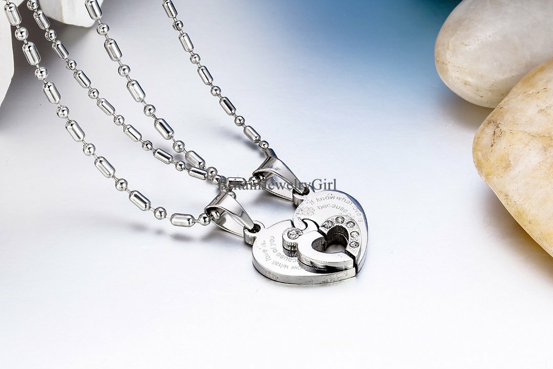 2PCS Stainless Steel Matching Heart Pendant Men’s Women’s Couple Chain Necklace