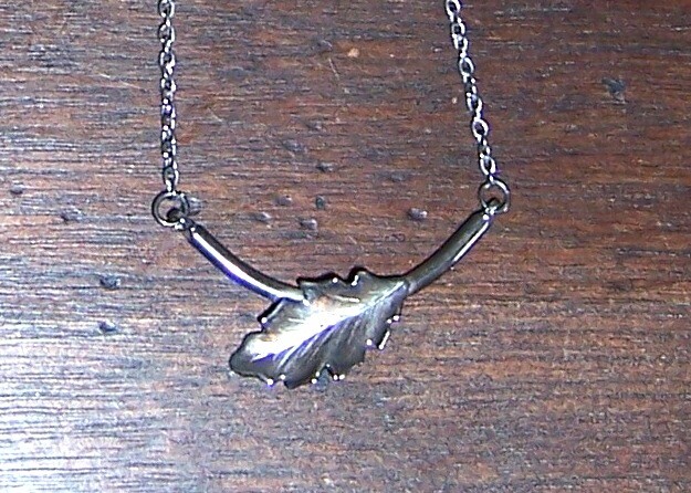 Dainty Silver Color Necklace w/ Bar & Leaf – 14-3/4″ chain – No mark #N320