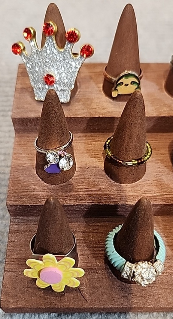 Jewelry 18 Rings Girls Collection Adjusts Sized Stretch Lot #111 See Description