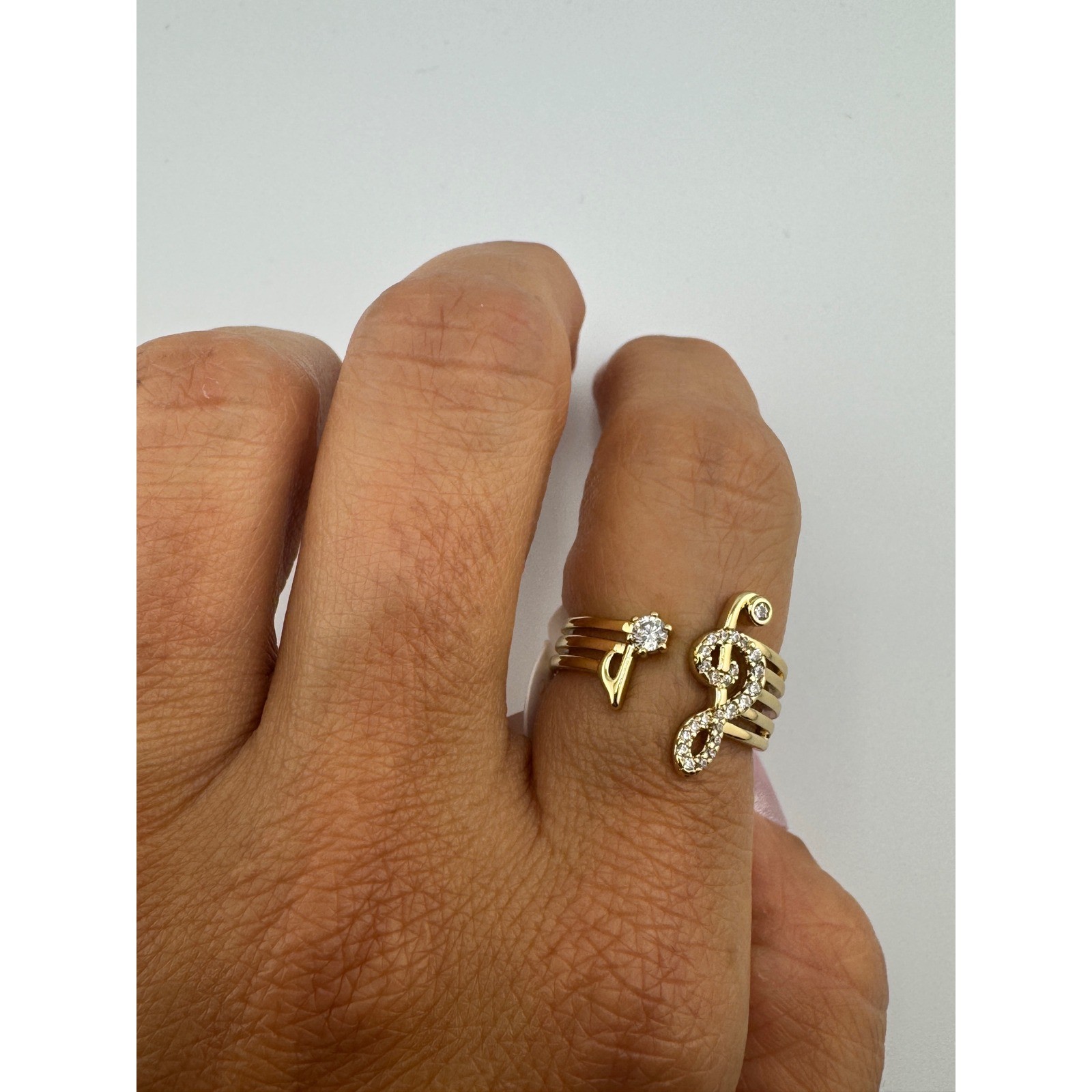 Gold Tone Music Treble Clef Note Ring Open size Adjustable