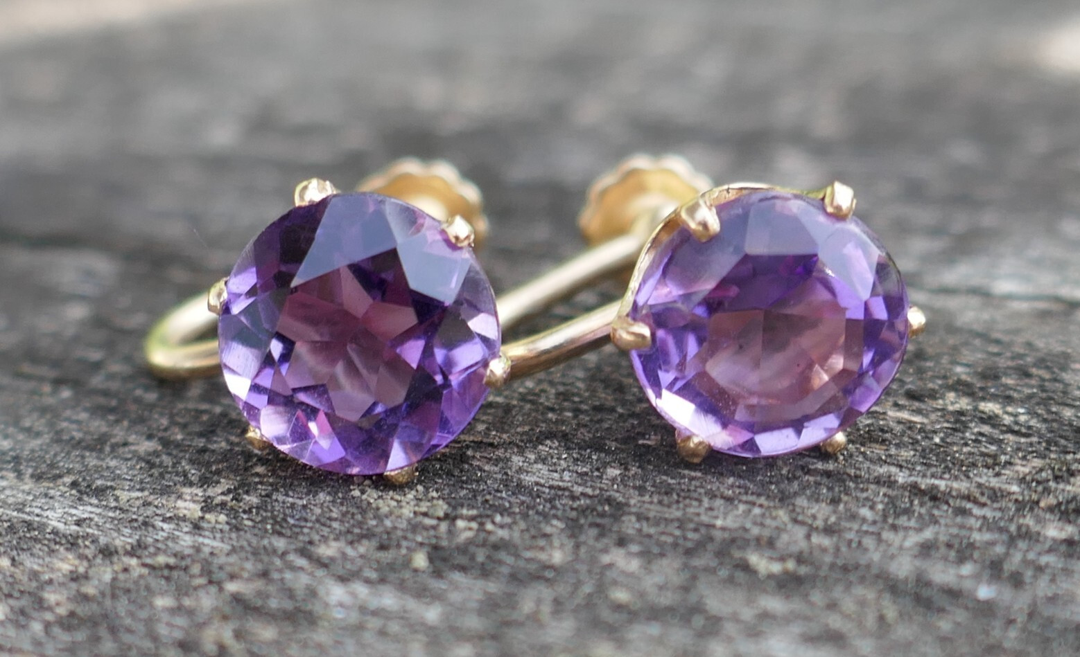 Vintage 12k Yellow Gold Filled & 9.1mm Amethyst Screw Back Earrings
