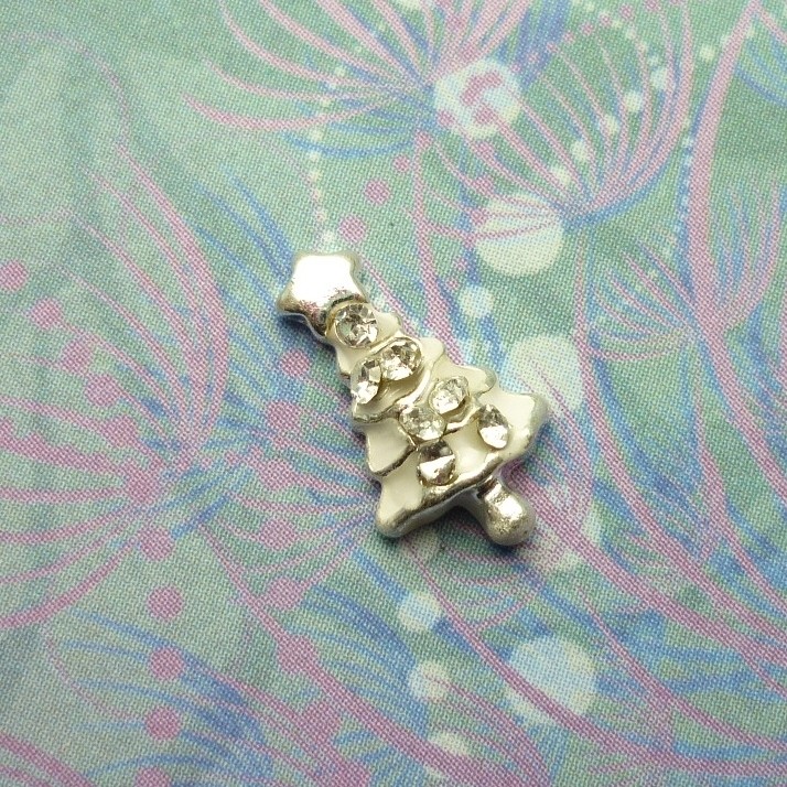 Christmas Tree White with Jewels – Charm for Memory Lockets