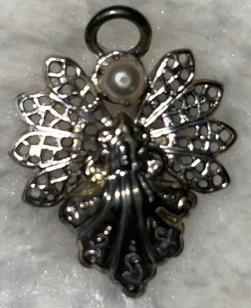 Christmas Pin Angels On High by Roman, Inc Silver Tone W/ Faux Pearl 2003 READ