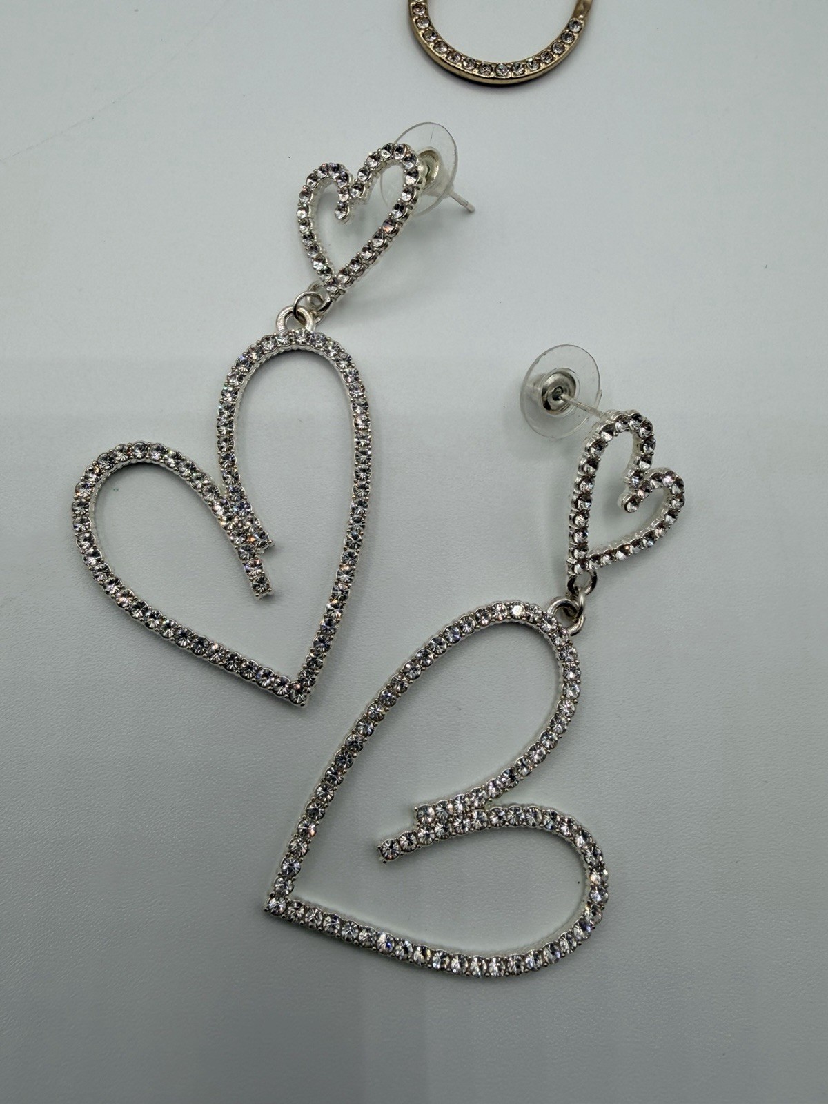 Assorted Modern Fashion Jewelry Earrings Lot Hoops, Dangle, Beads, Hearts 8 Pair