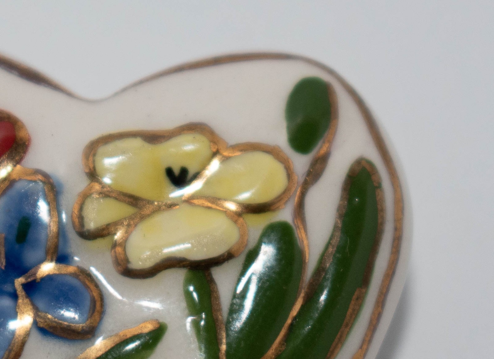 Ceramic Relief Floral Enamel & Gold Hand Painted Heart Pin 1.5” x 1.5”