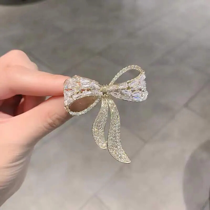 Female Bow Tie Zircon Rhinestone Brooch Simple Fashion Suit Corsage Pin