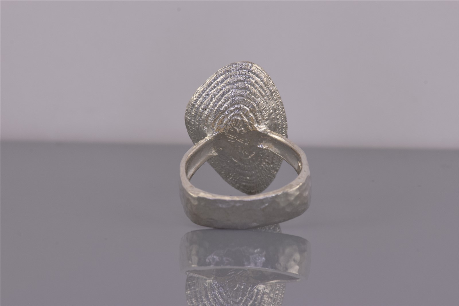 Sterling Silver 25mm Nestled Pearl Clam Shell Band Ring 925 Sz: 7