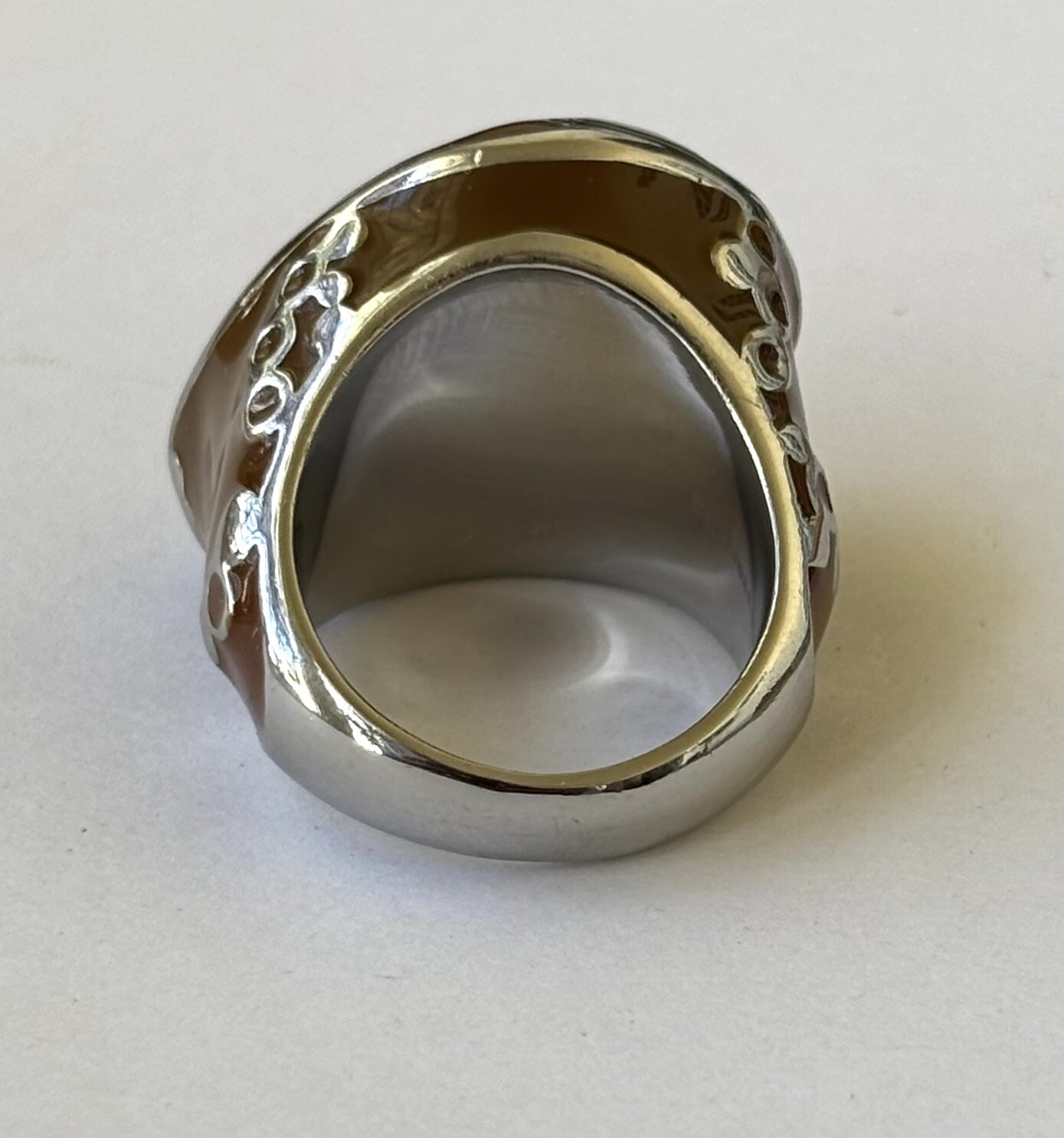 Heavy Ring Brown Enamel Hippies Flowers Stainless Steel Good Quality Size 7