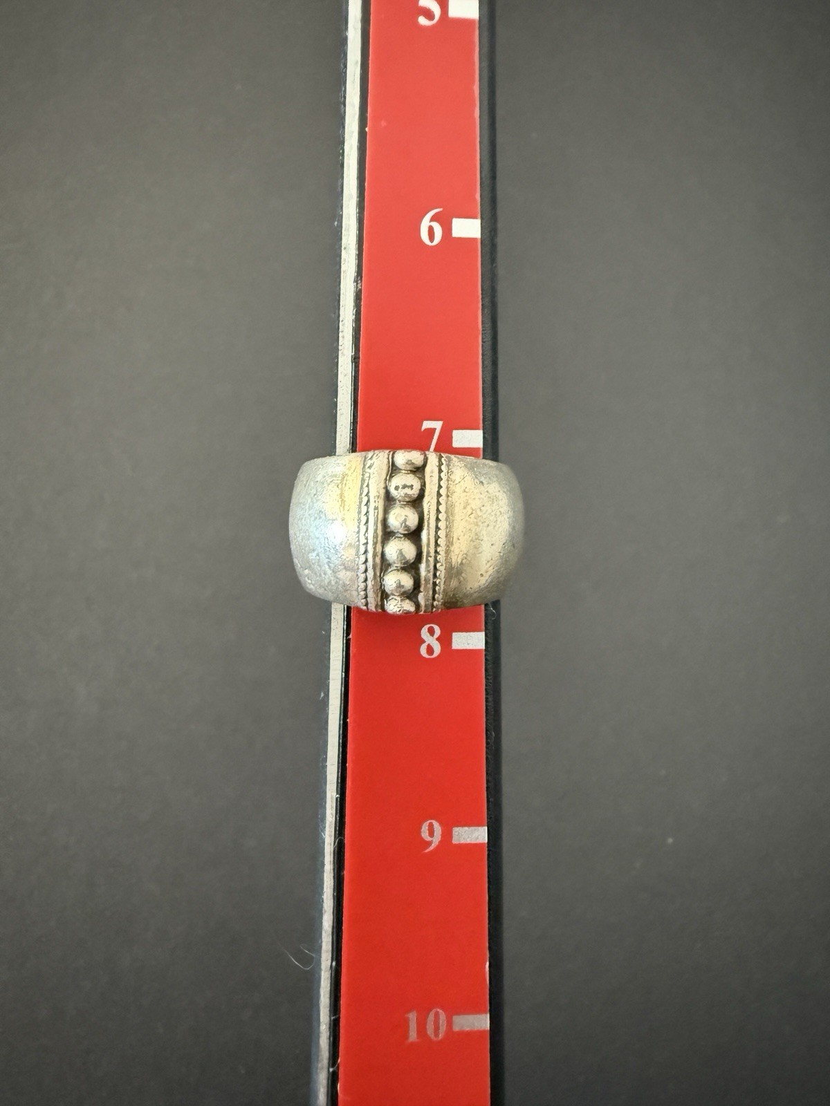 Silver Tone Dome Band Ring Size 7.5, Beaded Center Stripe, No Stone, Metal