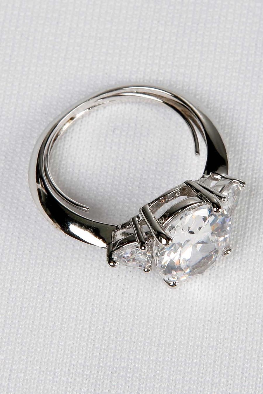 New Avon CLEAR OVAL CZ Silver CZ Cocktail Wedding RING – 5, 6, 7, 8, 9, 10 or 11