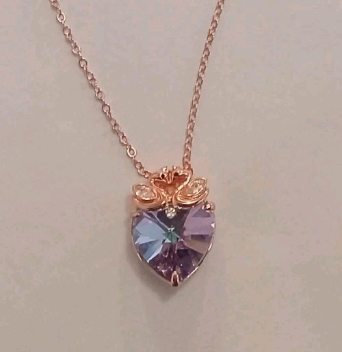 Puple Heart With Swans Necklace